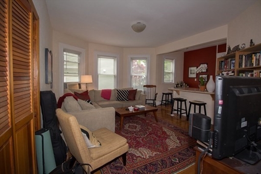 15 Kenwood St, Apt 1