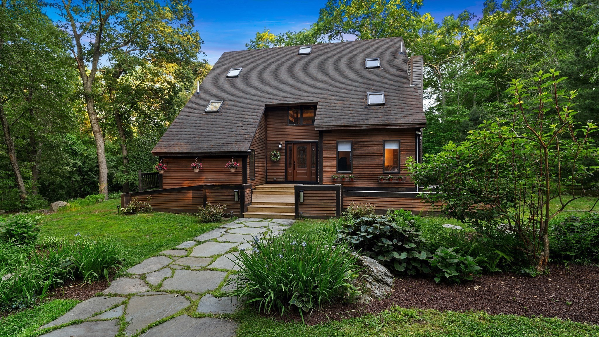 285 Jacob St, Seekonk, MA 02771