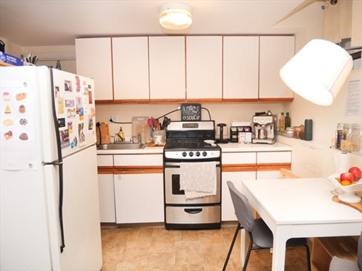 28 Browne, Apt 1
