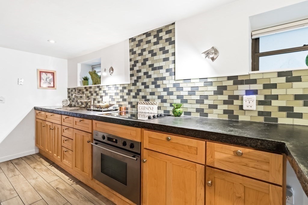 92 Green St Unit 1, Charlestown, Boston, MA 02129