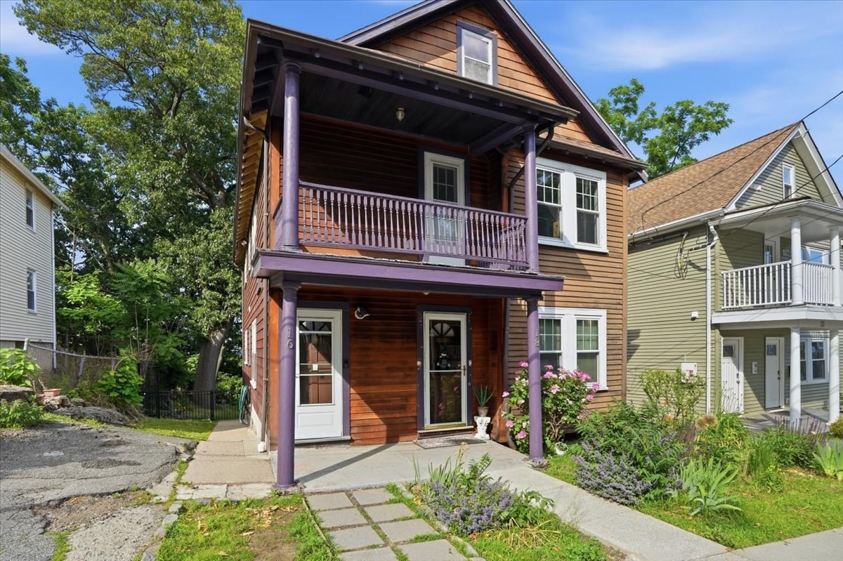 16 Logan St, Fort Hill, Boston, MA 02119