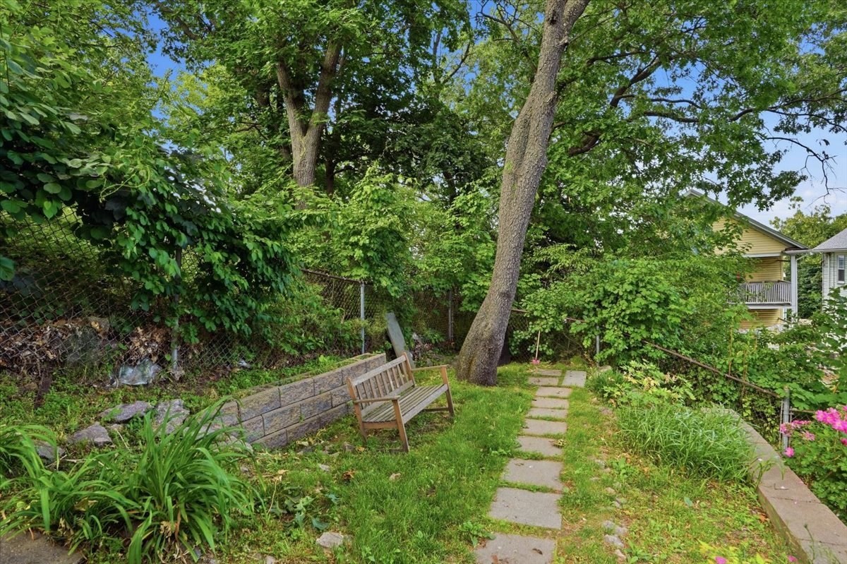 16 Logan St, Fort Hill, Boston, MA 02119 - Image 34