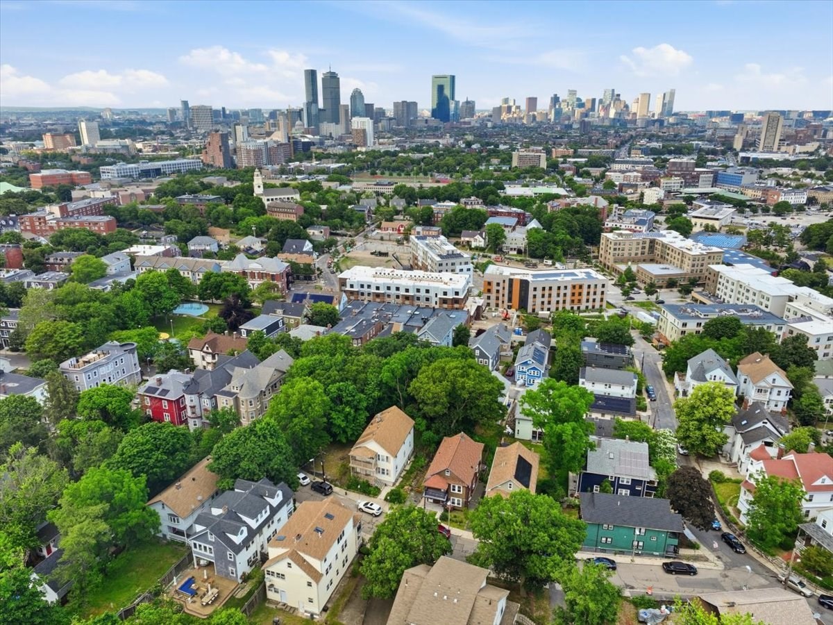 16 Logan St, Fort Hill, Boston, MA 02119 - Image 39