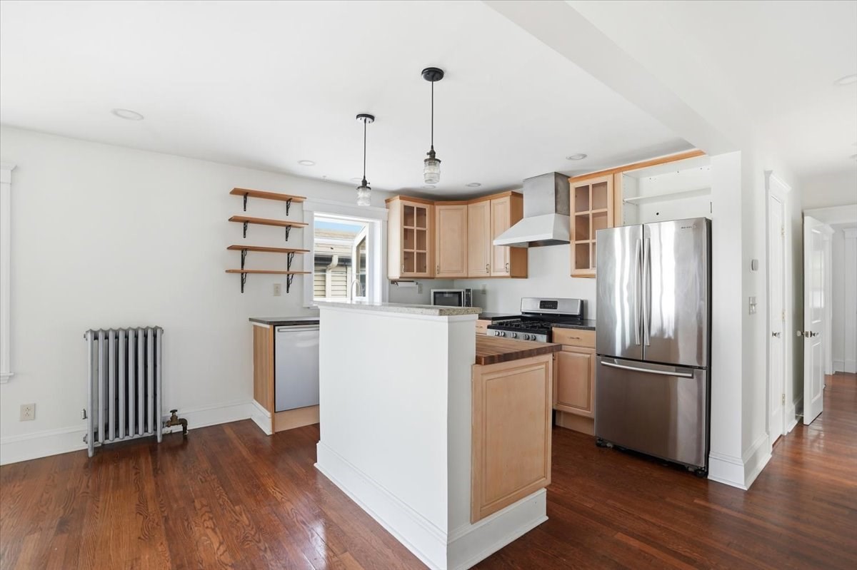 16 Logan St, Fort Hill, Boston, MA 02119 - Image 5