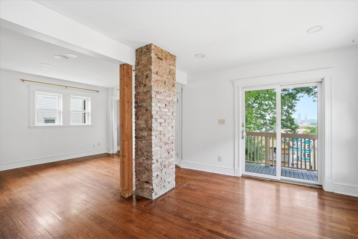 16 Logan St, Fort Hill, Boston, MA 02119 - Image 9
