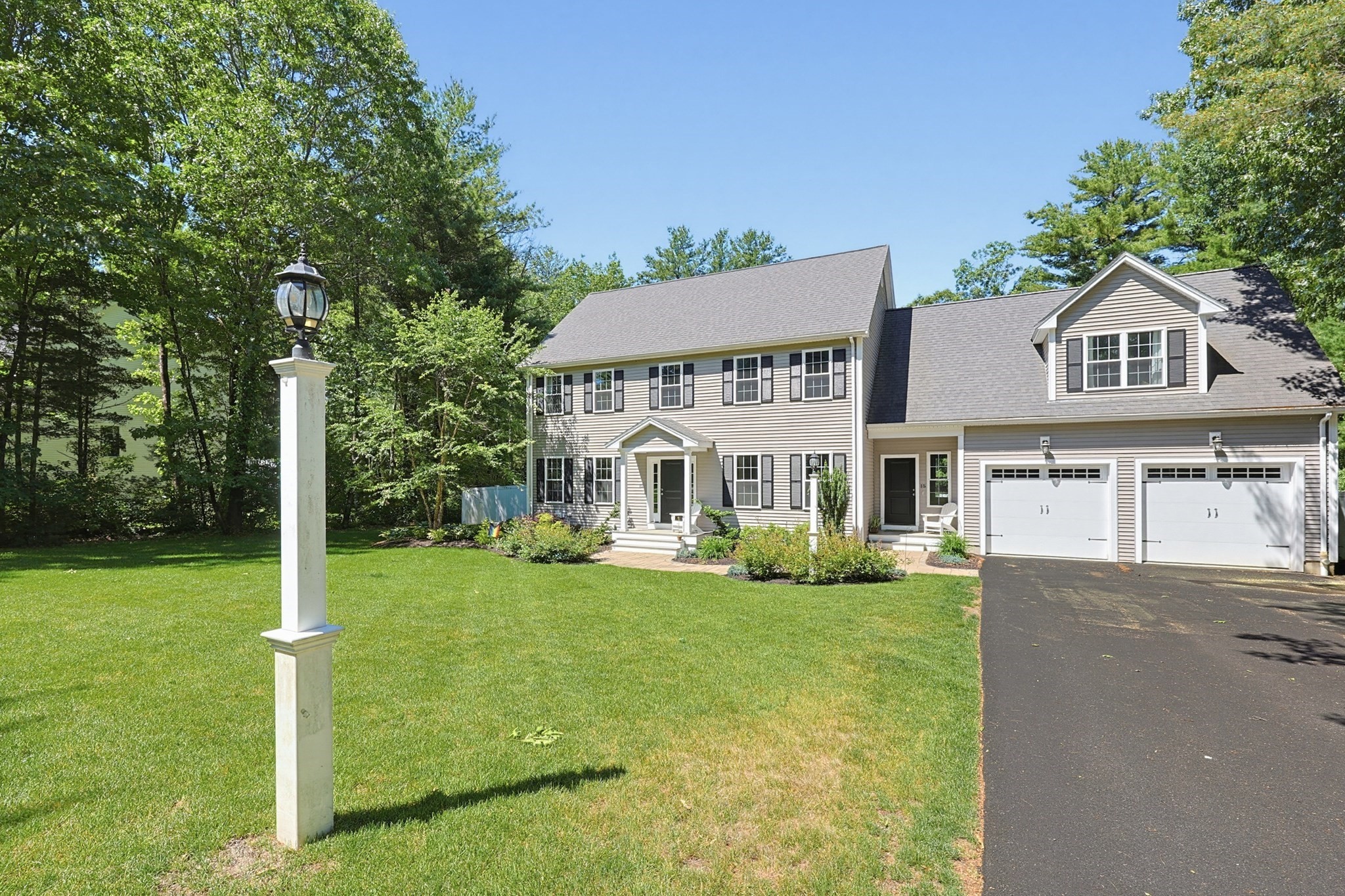 15 Oakhill Ave., Wrentham, MA 02093