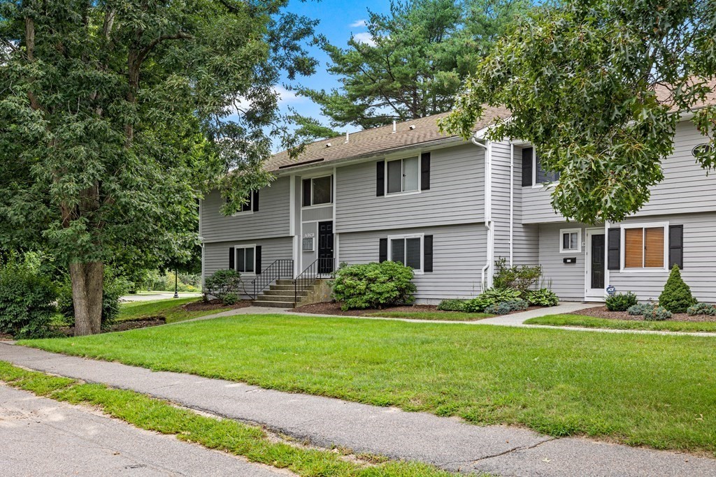 6 Beals Cove Unit B, Hingham, MA 02043