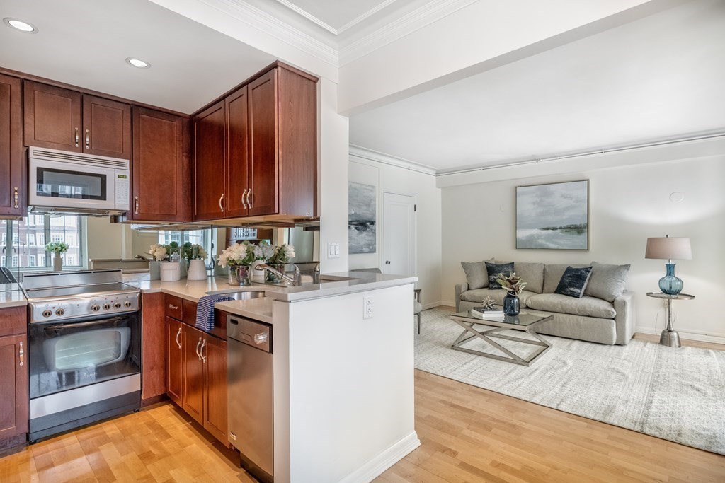 20 Chapel St Unit B701, Brookline, MA 02446