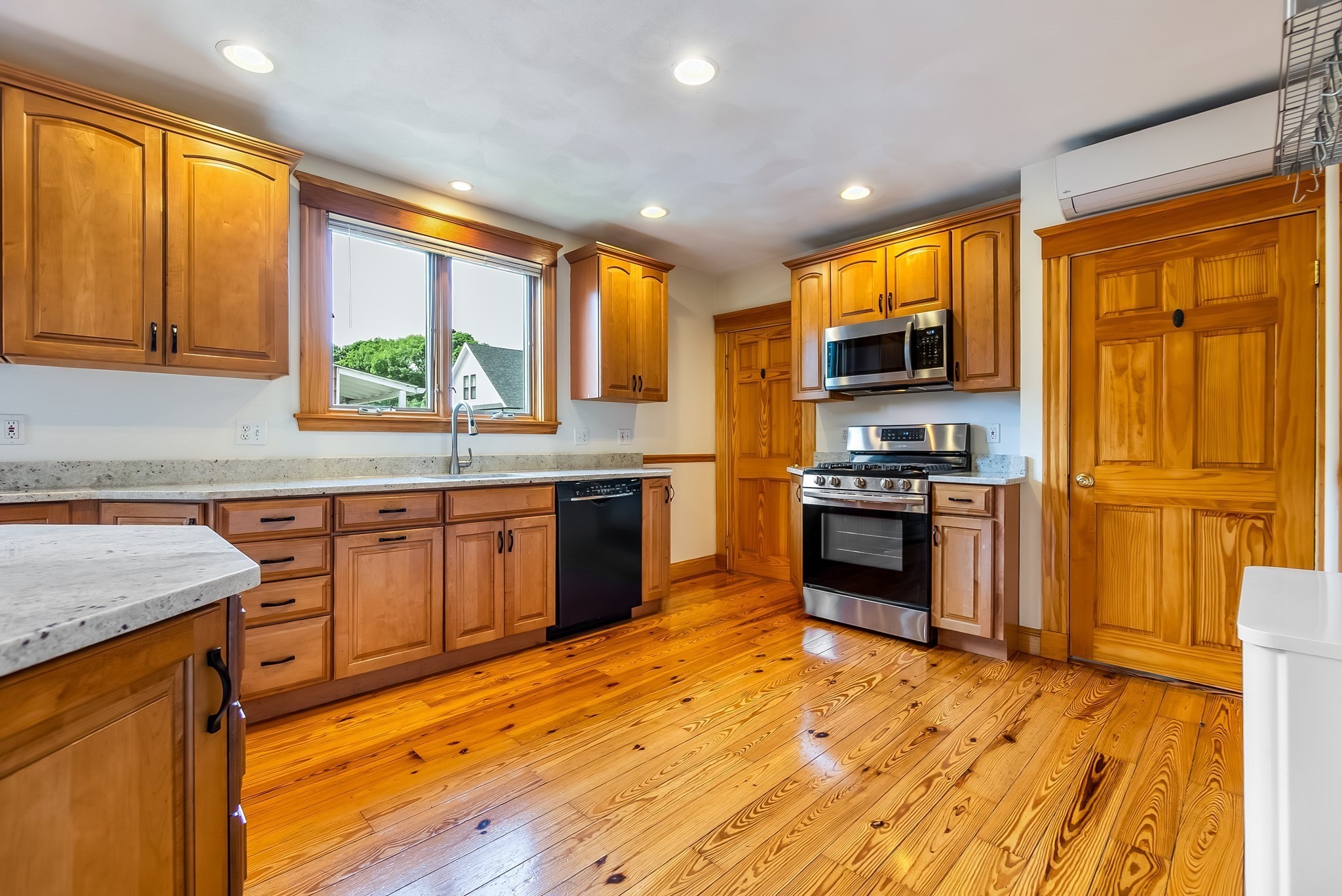 38 Cherry St, Medford, MA 02155 - Image 6