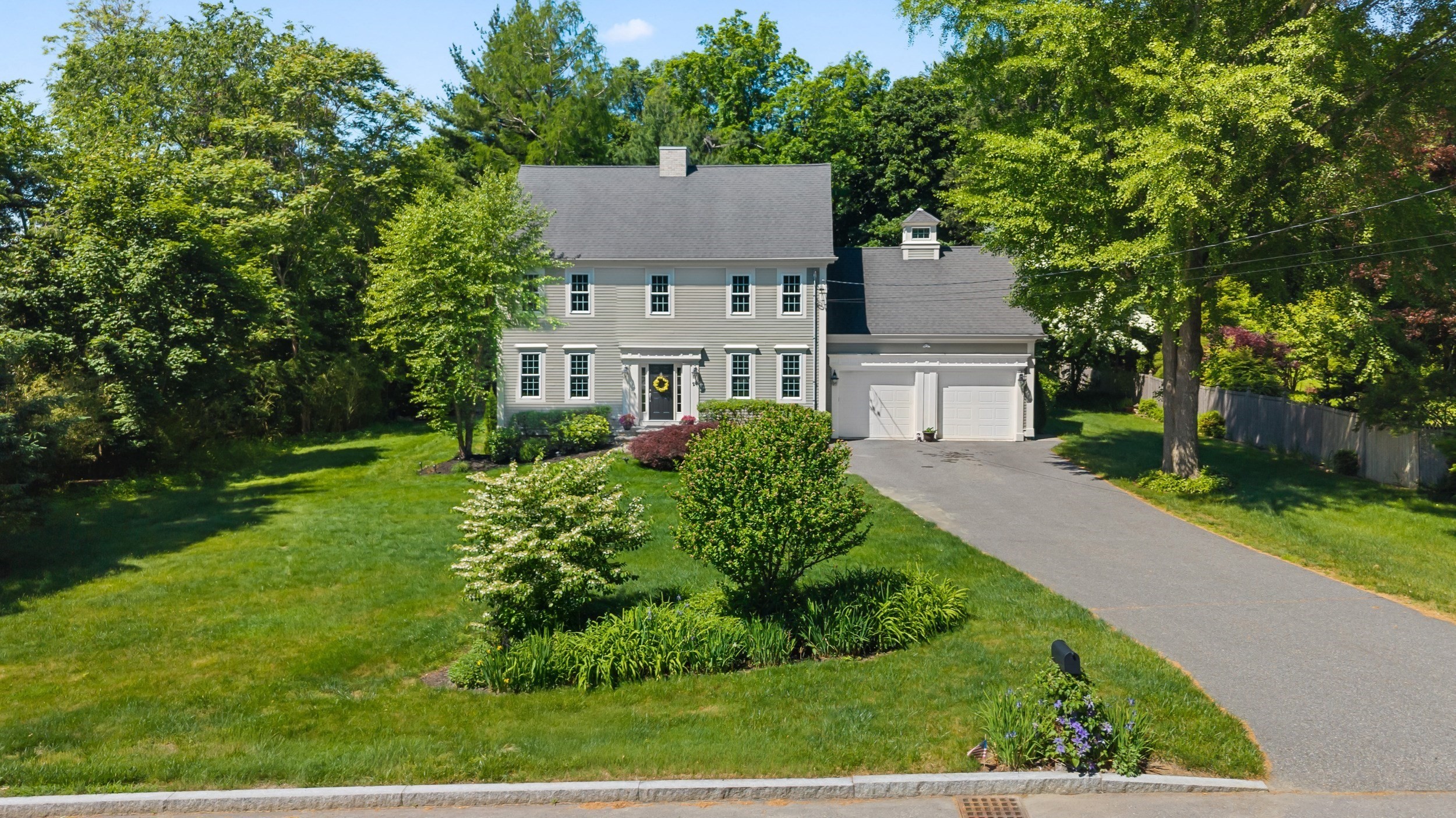 26 Hutchins St, Shrewsbury, MA 01545