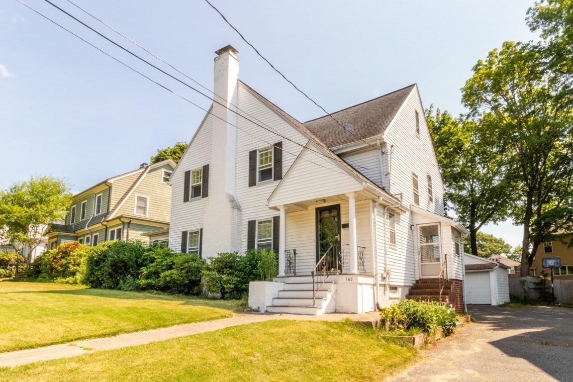 142 Jackson St, Newton, MA 02459