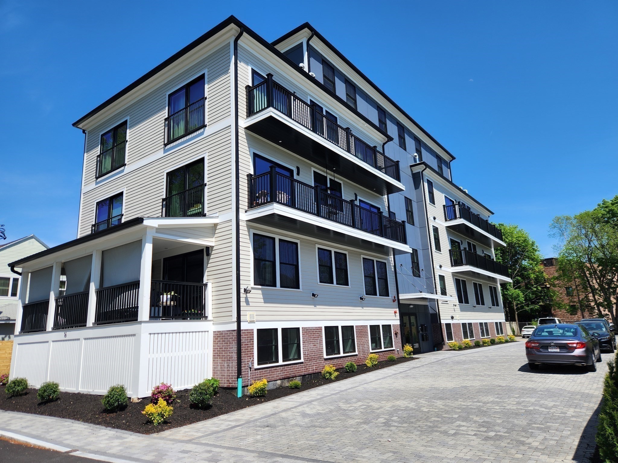 16 Foster Ct Unit 1A, Medford, MA 02155 - Image 2