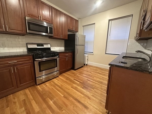 25 Peterborough St., Apt 9