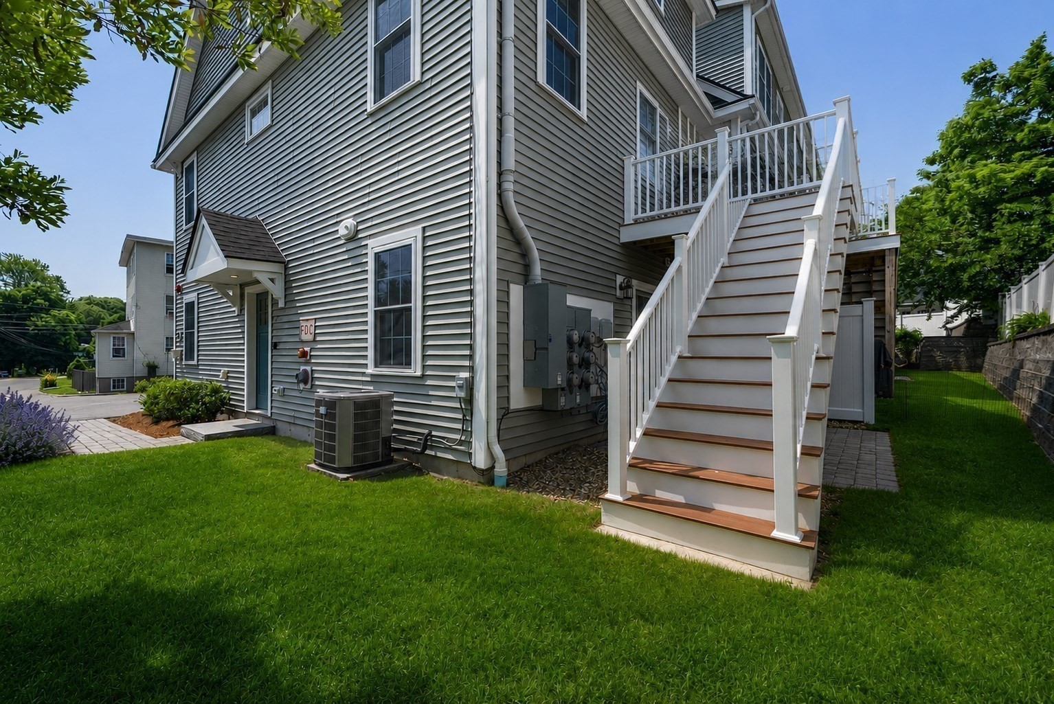 61 Valley St Unit 1, Wakefield, MA 01880 - Image 4