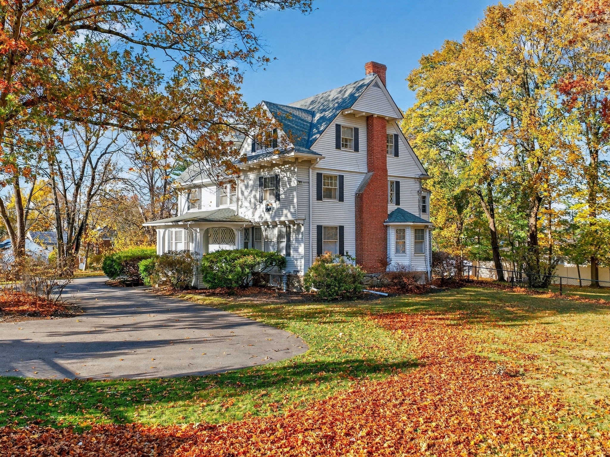 432 Dedham St, Newton, MA 02459