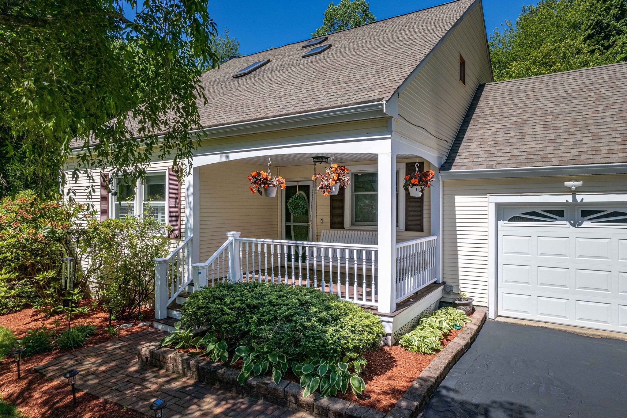 21 Autumn Road, Medway, MA 02053