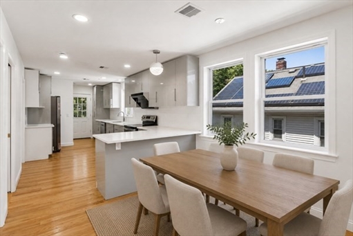 31 Coleman Rd, Apt B