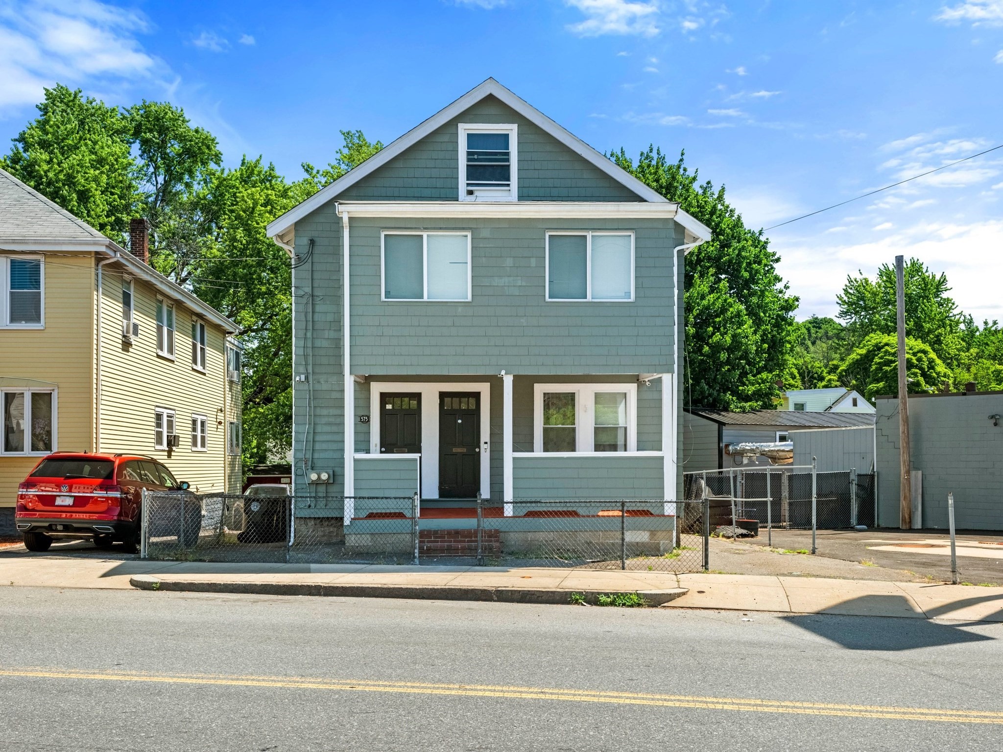 573 Washington Ave, Chelsea, MA 02150