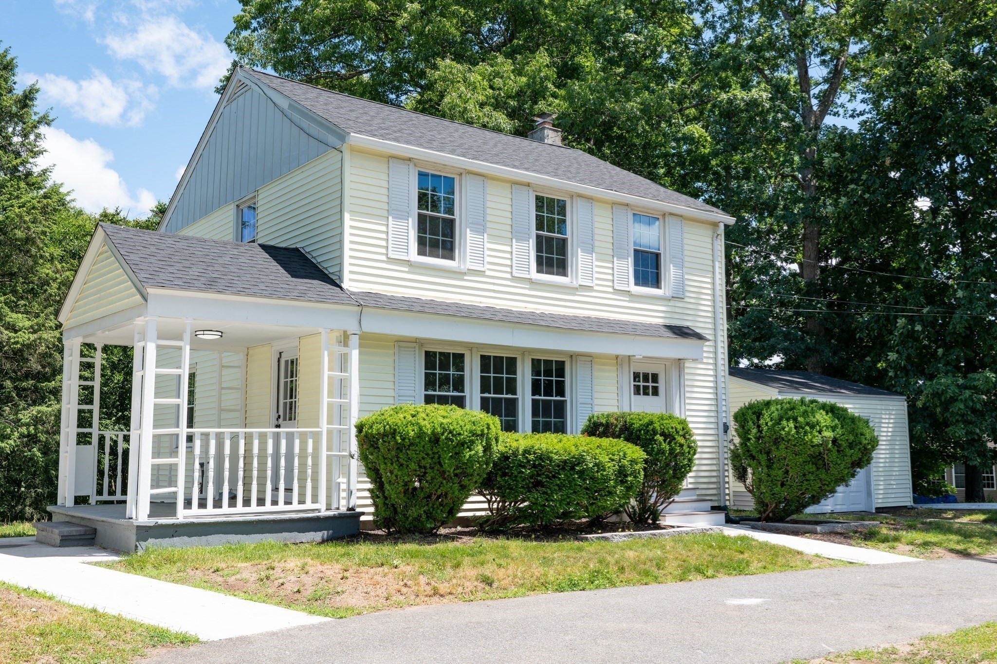 1386 Piper Rd, West Springfield, MA 01089