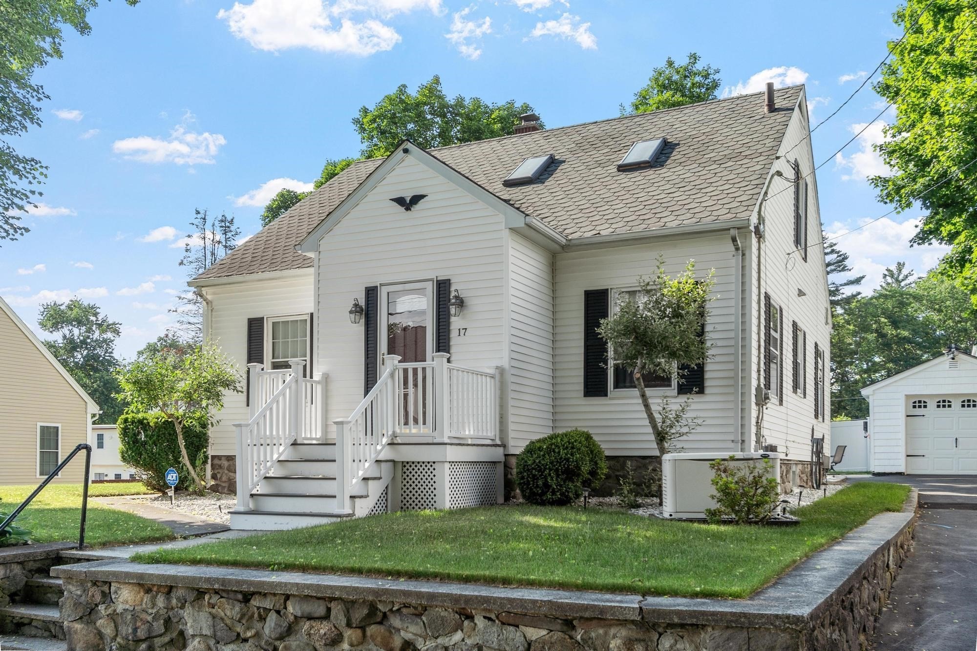 17 Tedesco Rd, Methuen, MA 01844