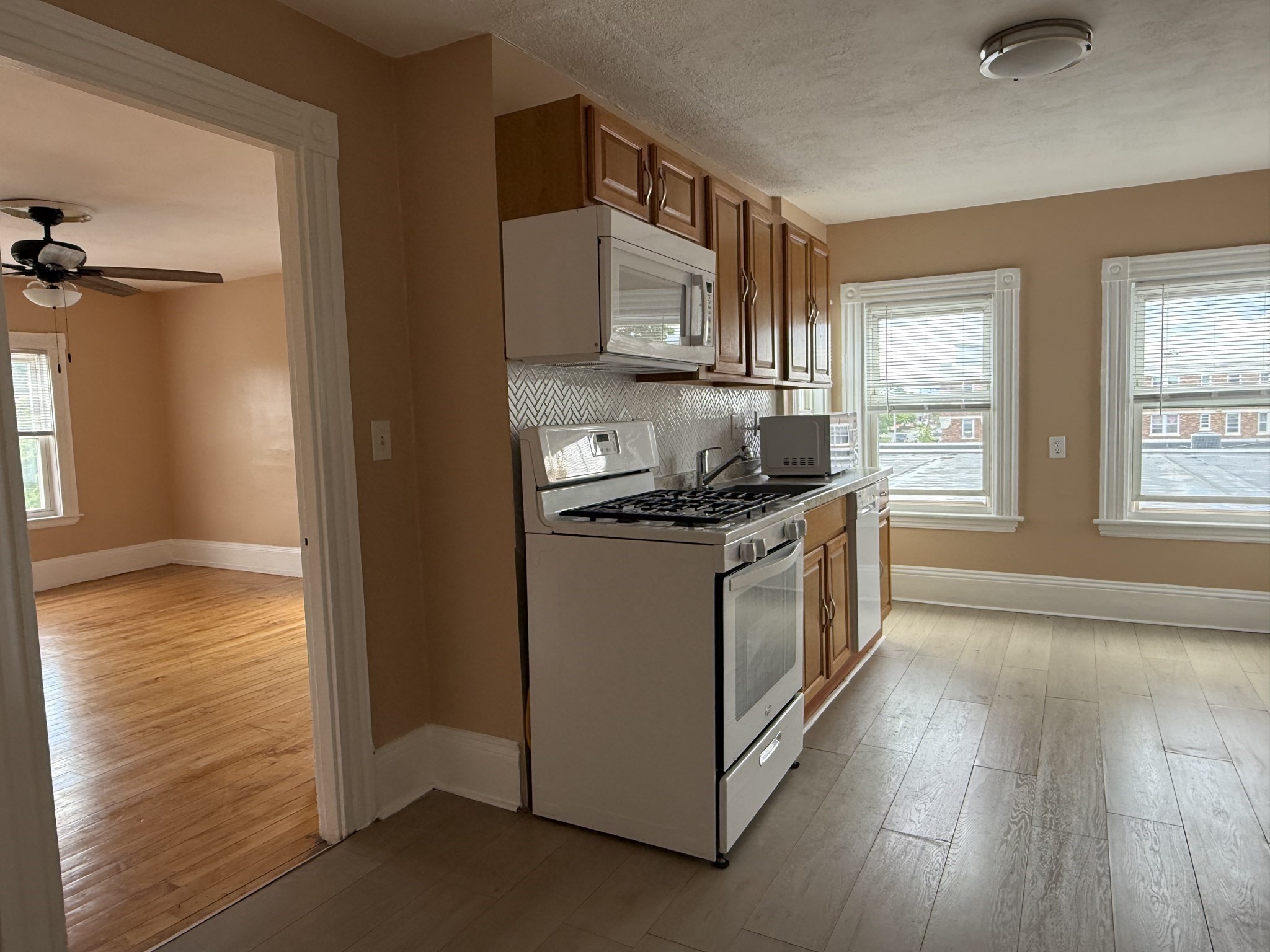 145 N Common, Lynn, MA 01905 - Image 8