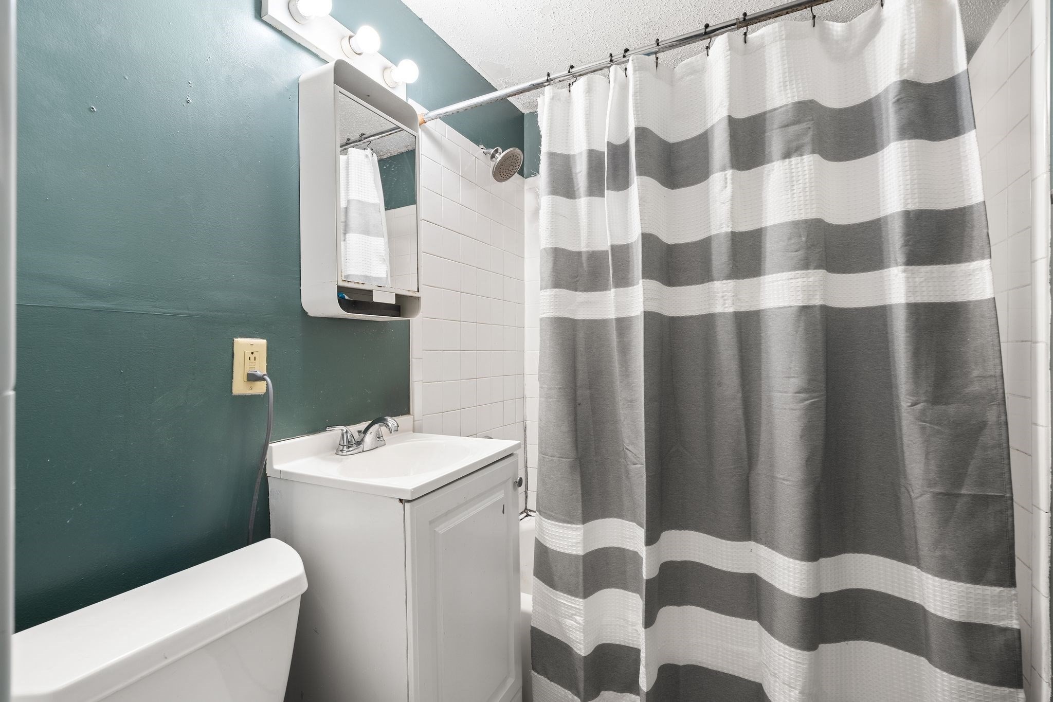 9 Dungeon Ave, Lynn, MA 01905 - Image 18