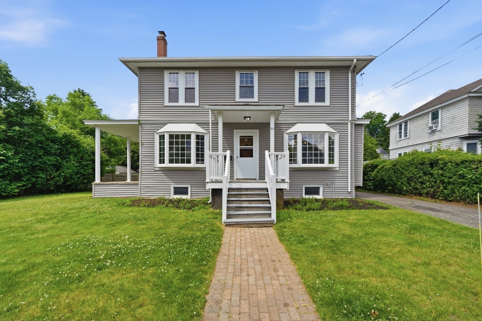 87 Malden St, Worcester, MA 01606