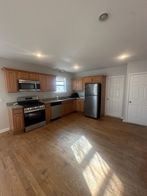 100 Sumner St, Apt 100