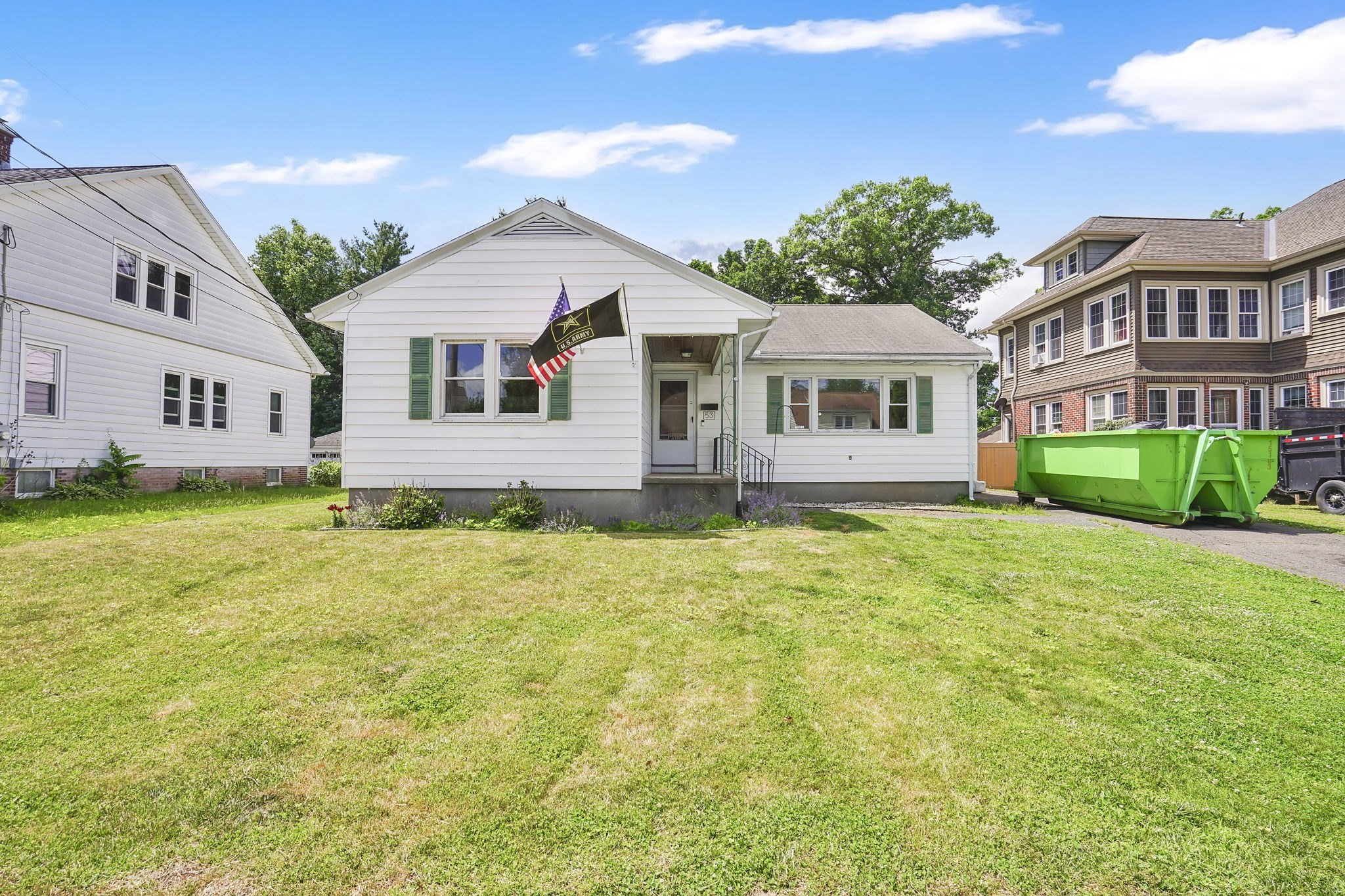 53 Ellerton St, Chicopee, MA 01020