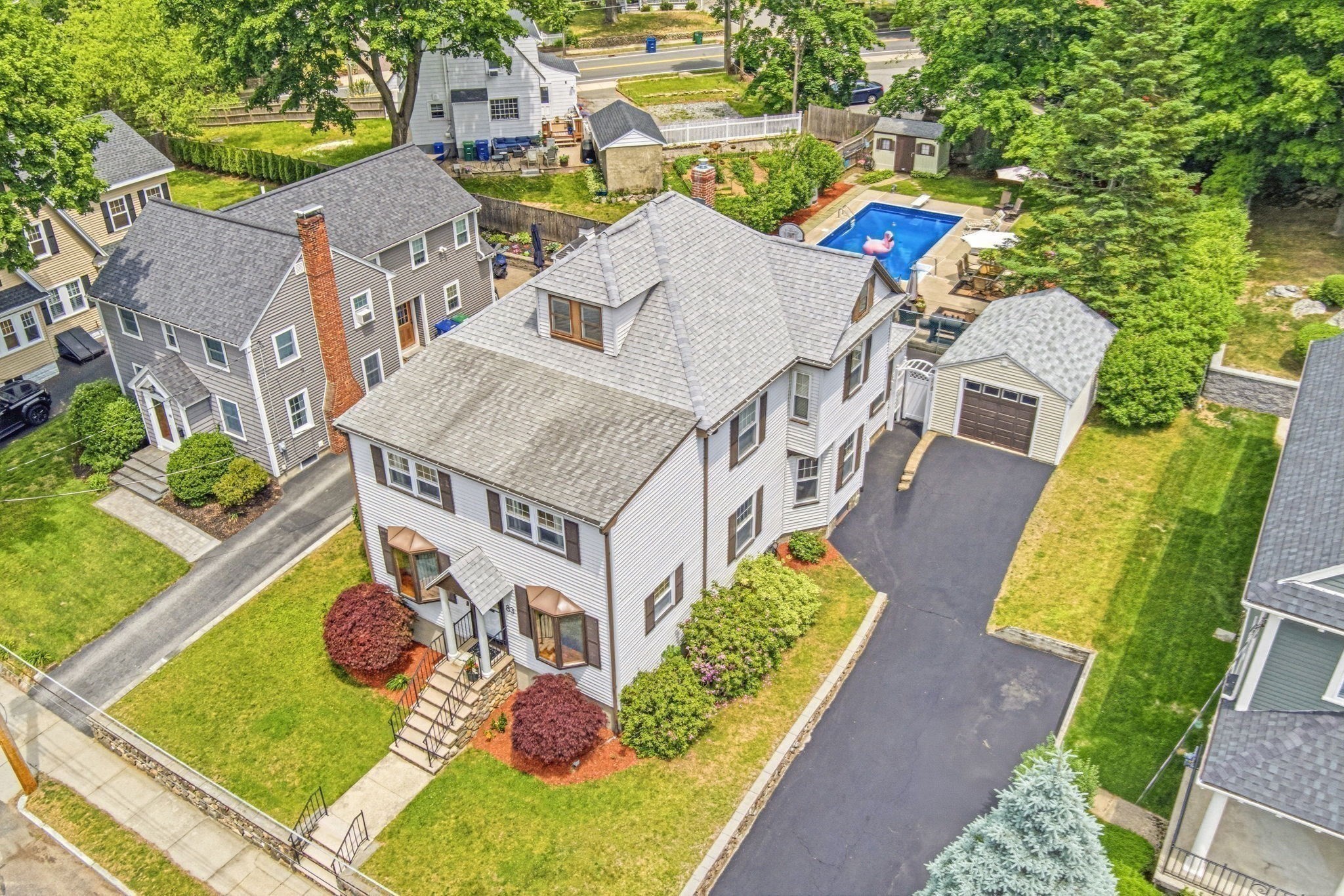 83 Grand St, Reading, MA 01867