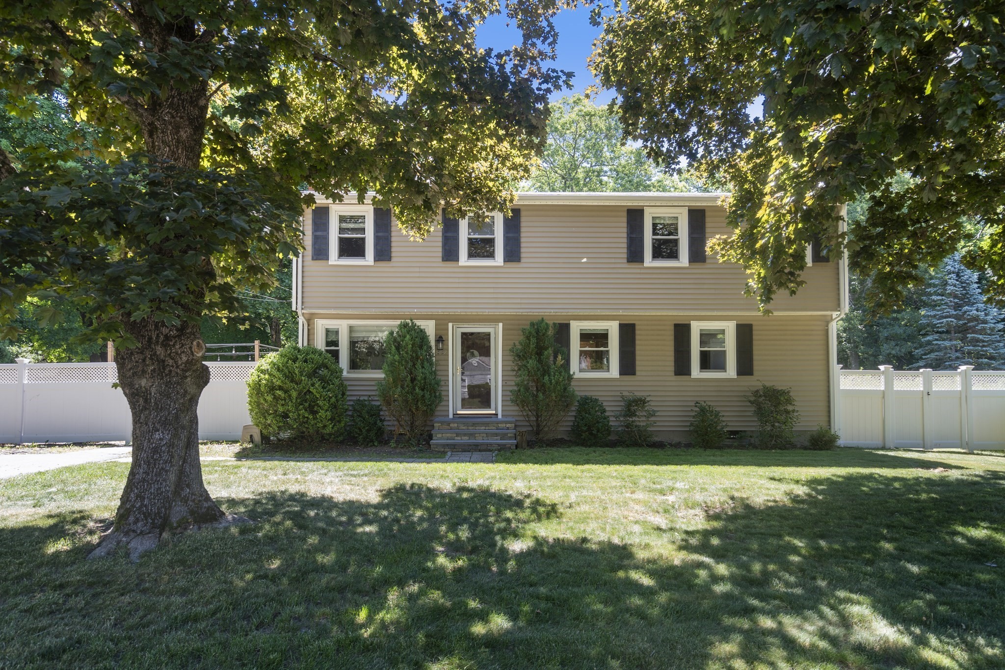 257 Elmwood St, North Attleboro, MA 02760