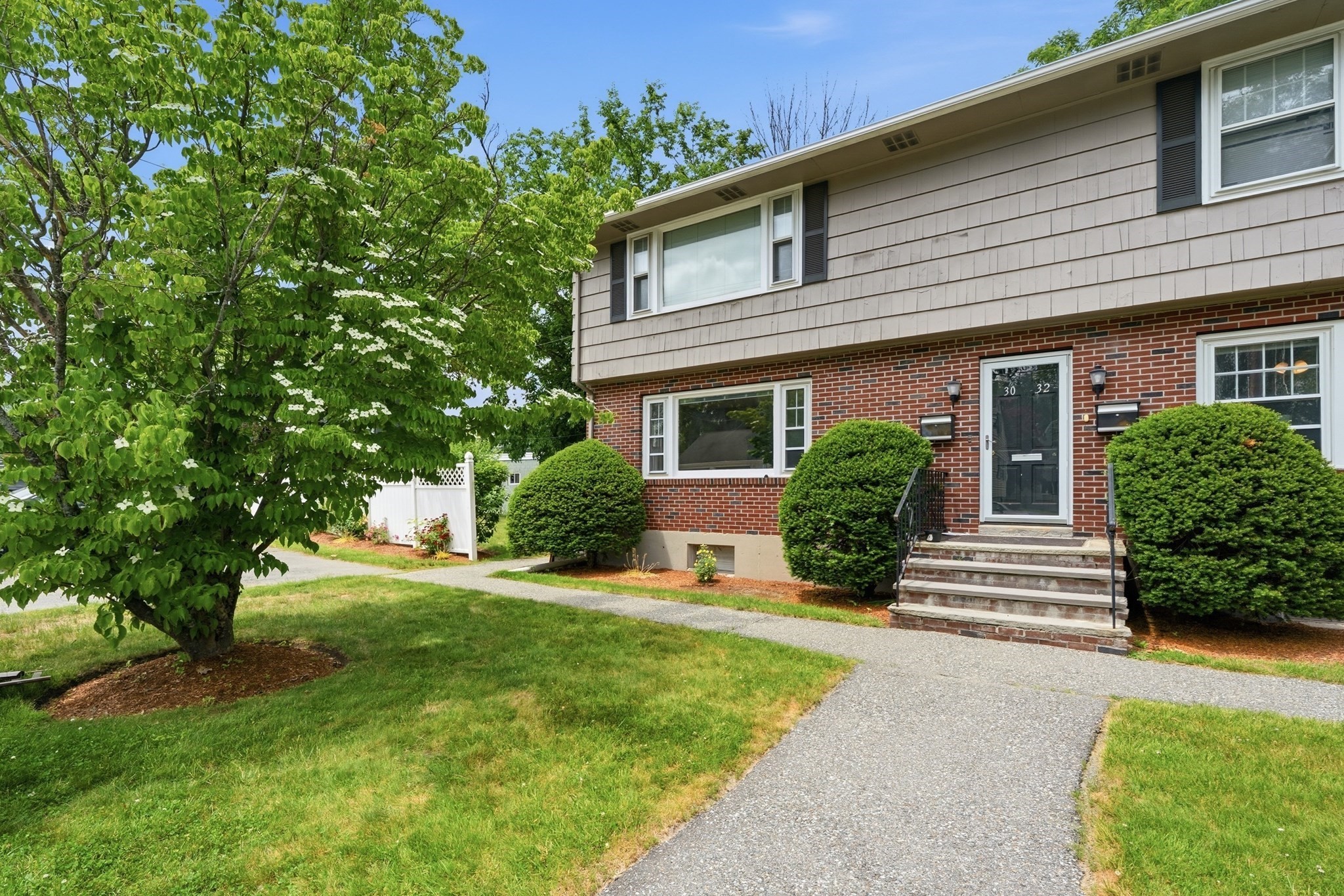 30 Bunkerhill St Unit 30, North Andover, MA 01845