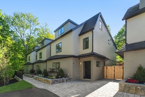 956 Walnut Street, Apt 2