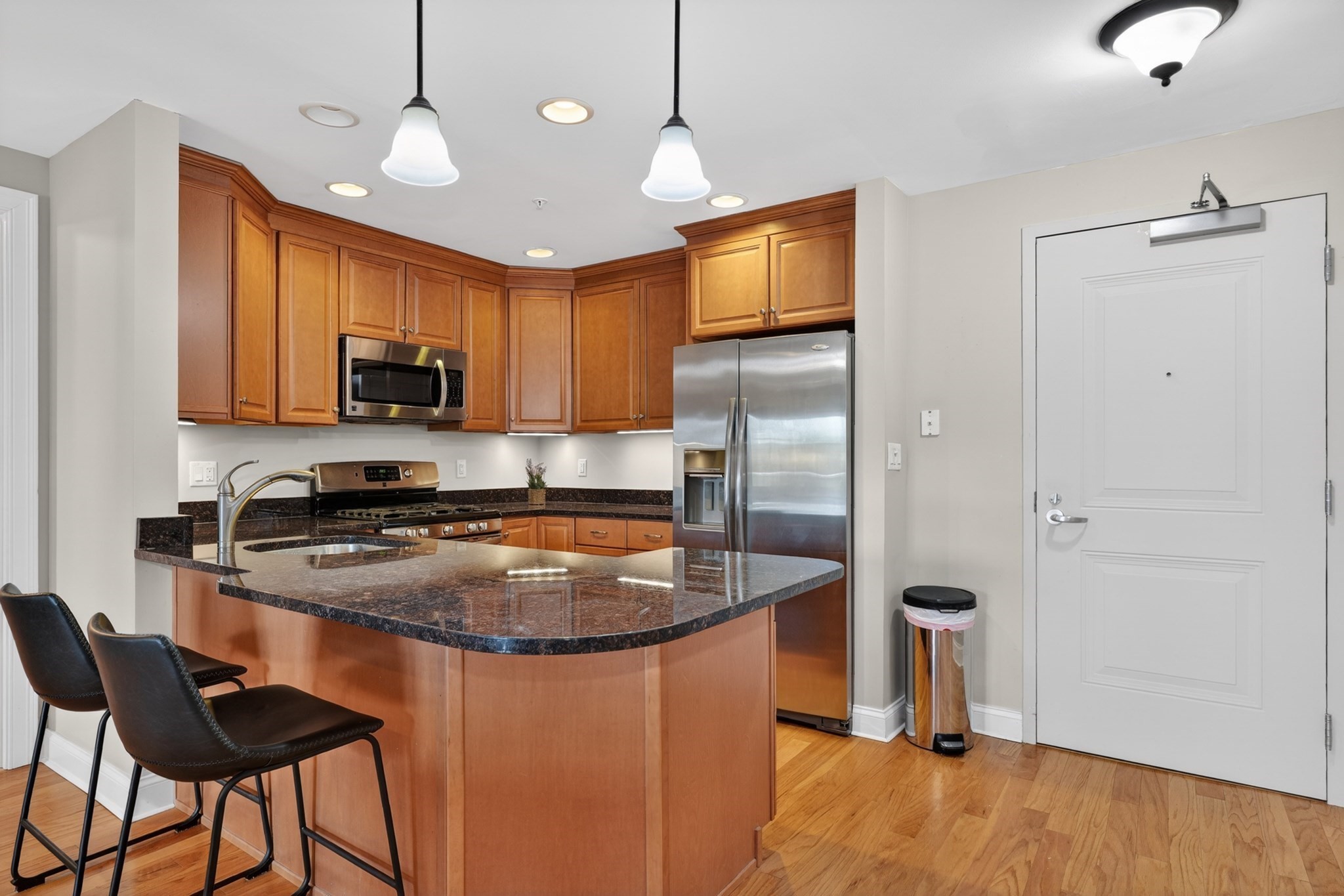 235 Cambridge Street Unit 202, Burlington, MA 01803 - Image 2