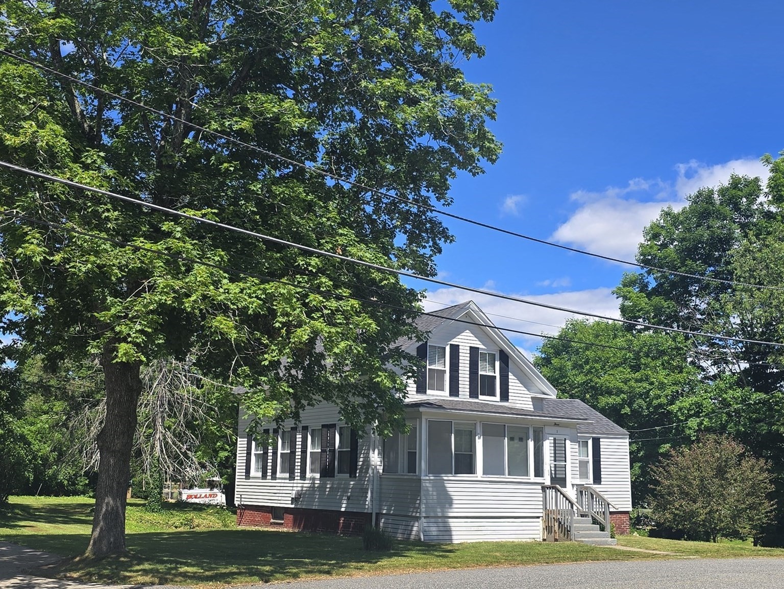 3 Prentice St, Grafton, MA 01536