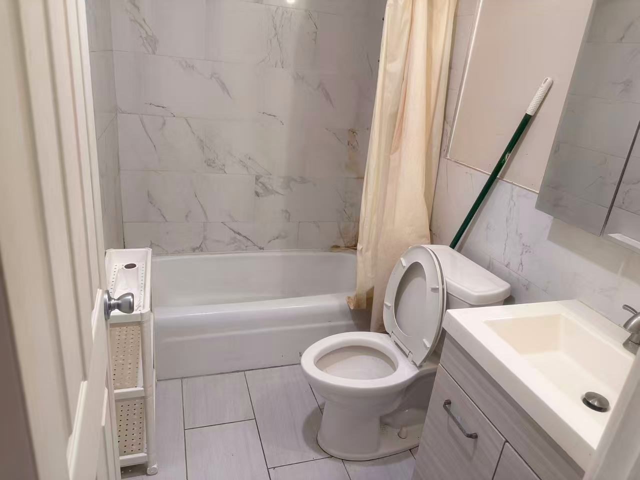 215 Winter St Unit 2f, Weymouth, MA 02188