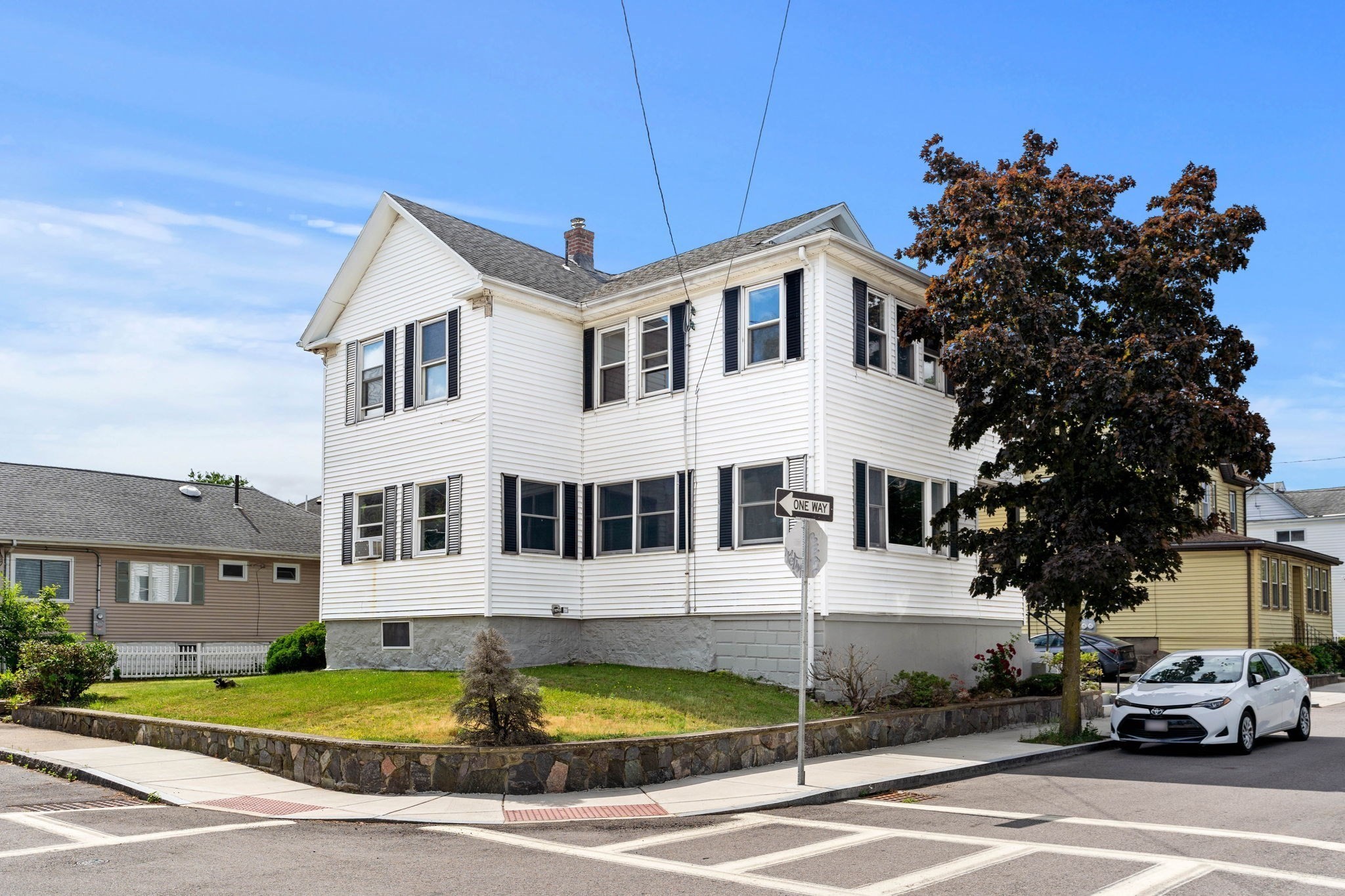 11 Pinkert St, Medford, MA 02155 - Image 2