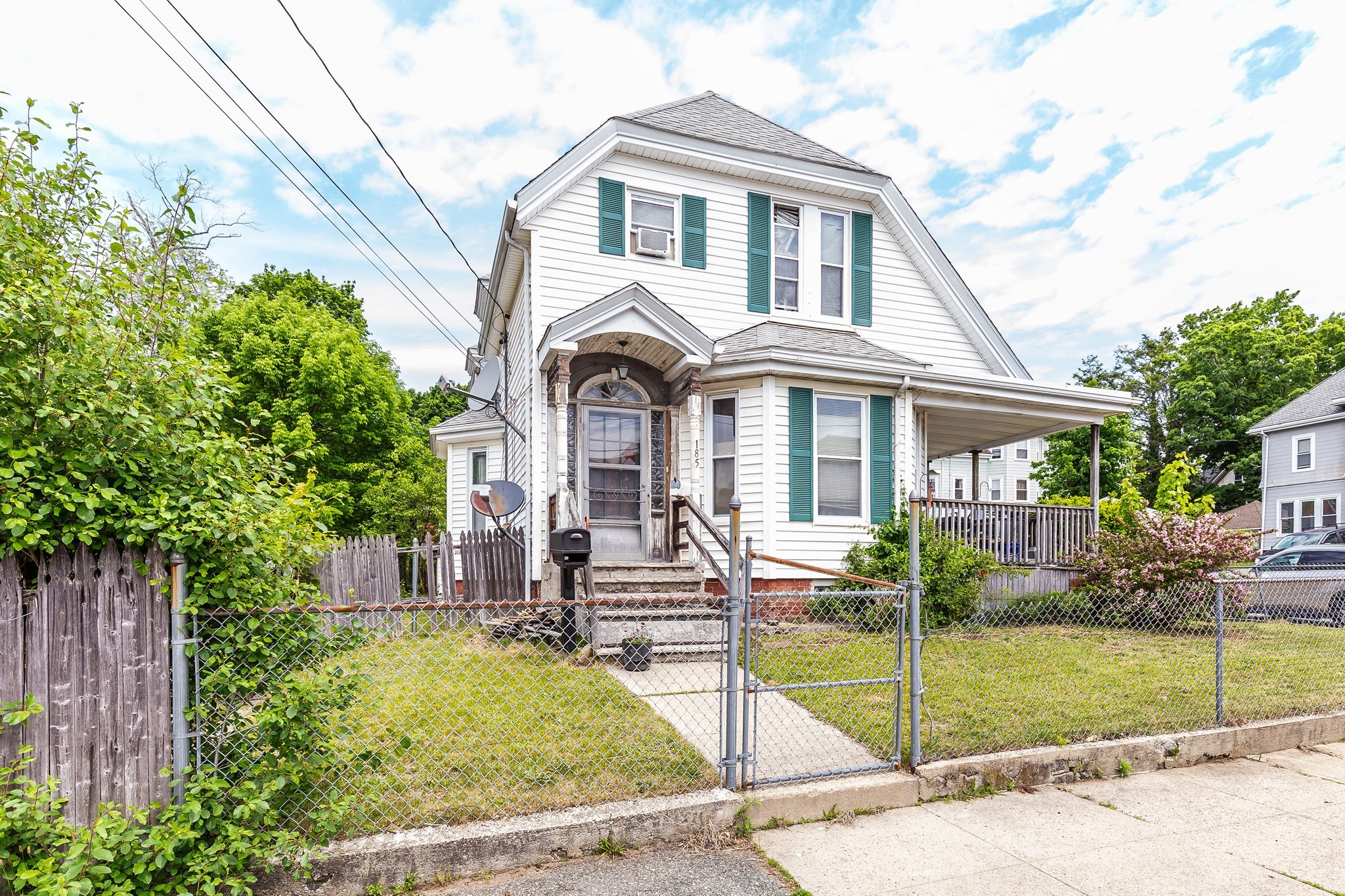 185 Spring St, Brockton, MA 02301