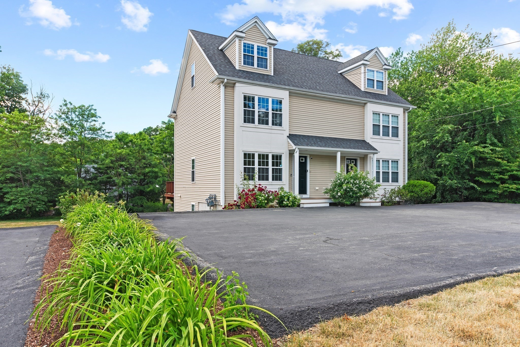 723 County St Unit 723, Attleboro, MA 02703