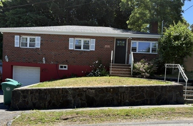 30 Linden Ter, Lynn, MA 01902