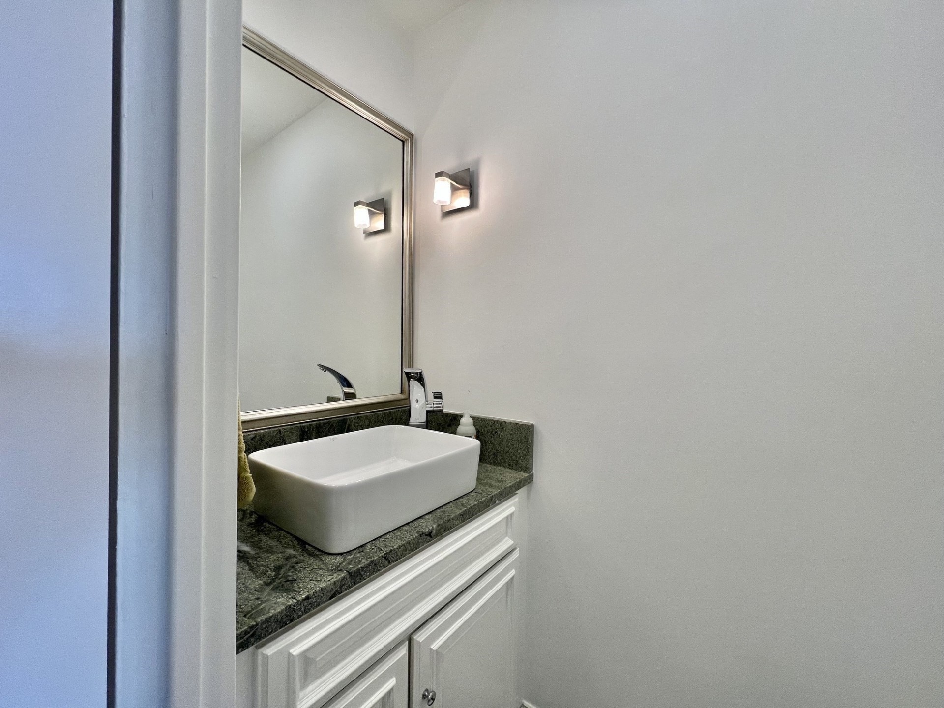 65 E India Row Unit 23B, Downtown, Boston, MA 02110 - Image 17