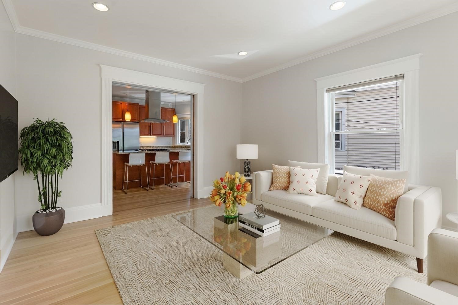 149 College Ave Unit 1, Somerville, MA 02144
