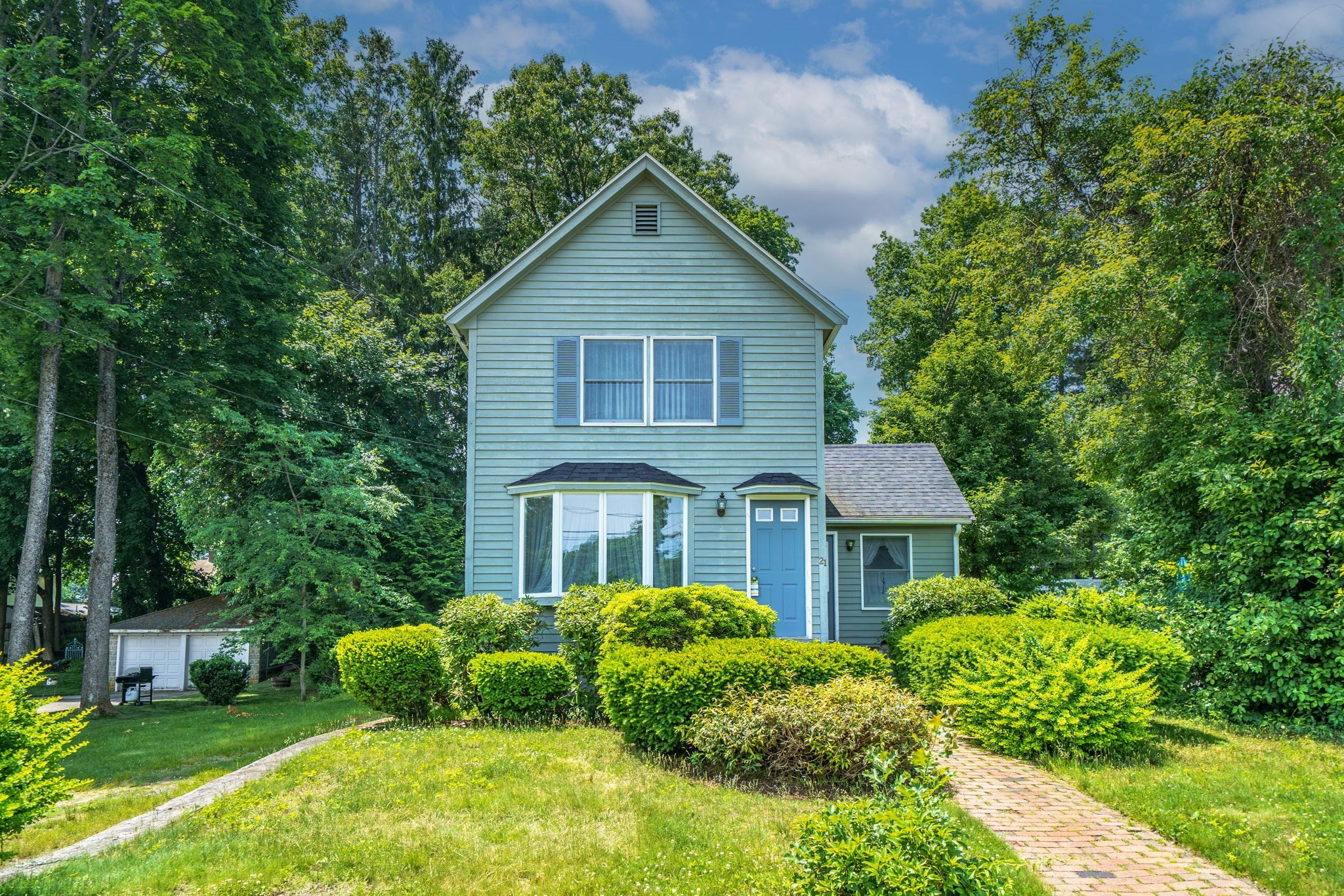 21 Grover St, Walpole, MA 02081