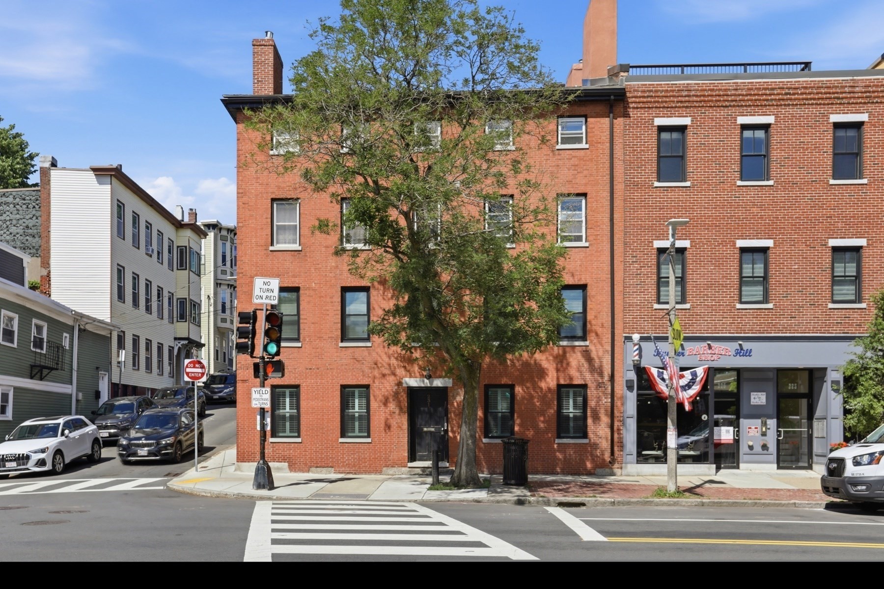 231 Main St Unit 1, Boston - Charlestown, MA 02129