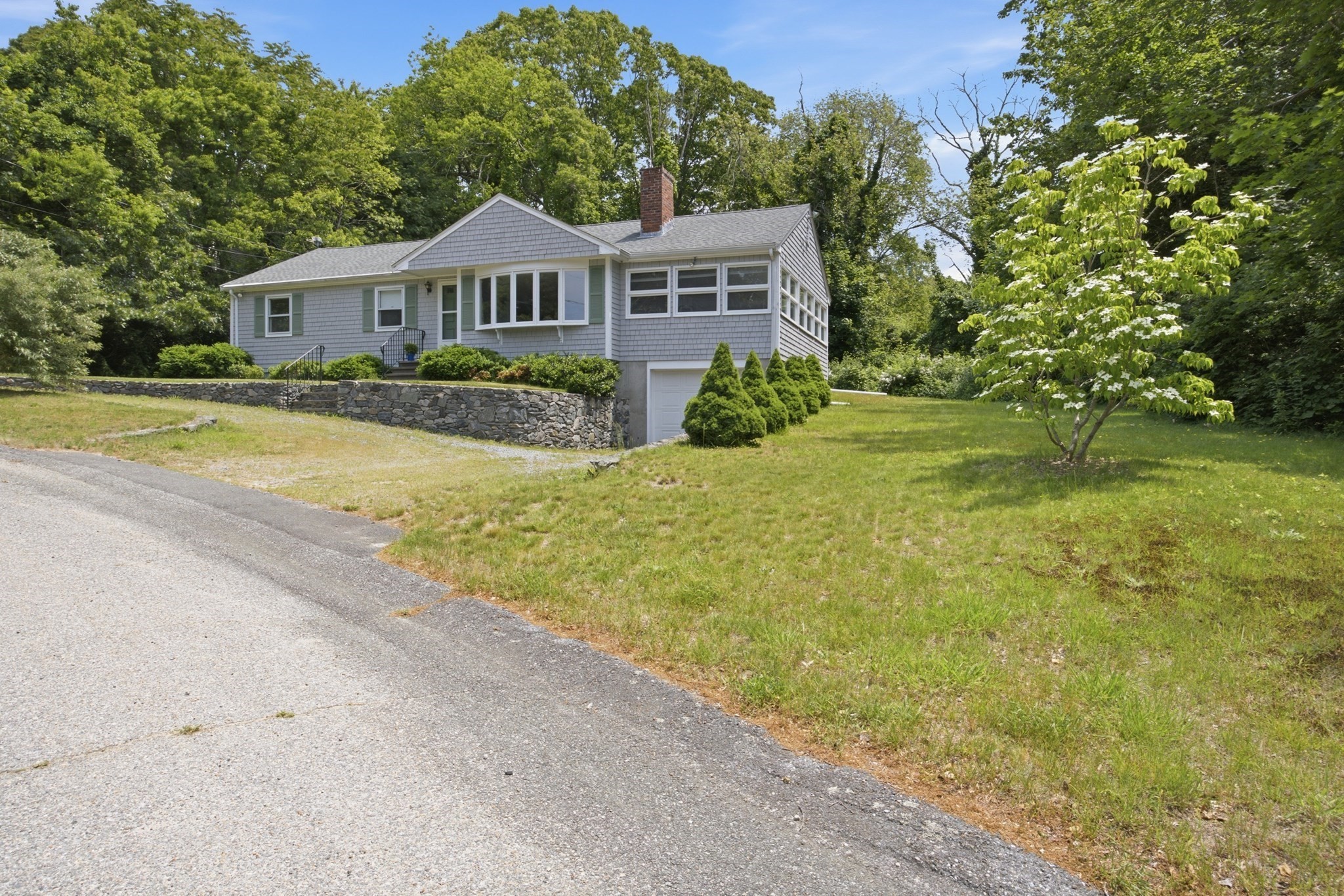 31 Clearwater Dr, Plymouth, MA 02360