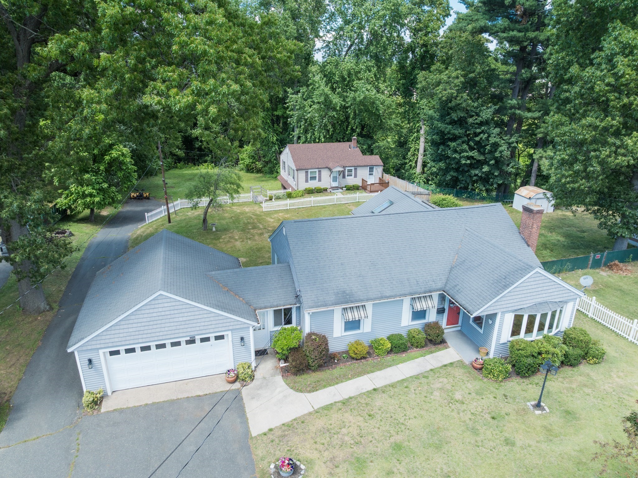 1466 Page Blvd, Springfield, MA 01104