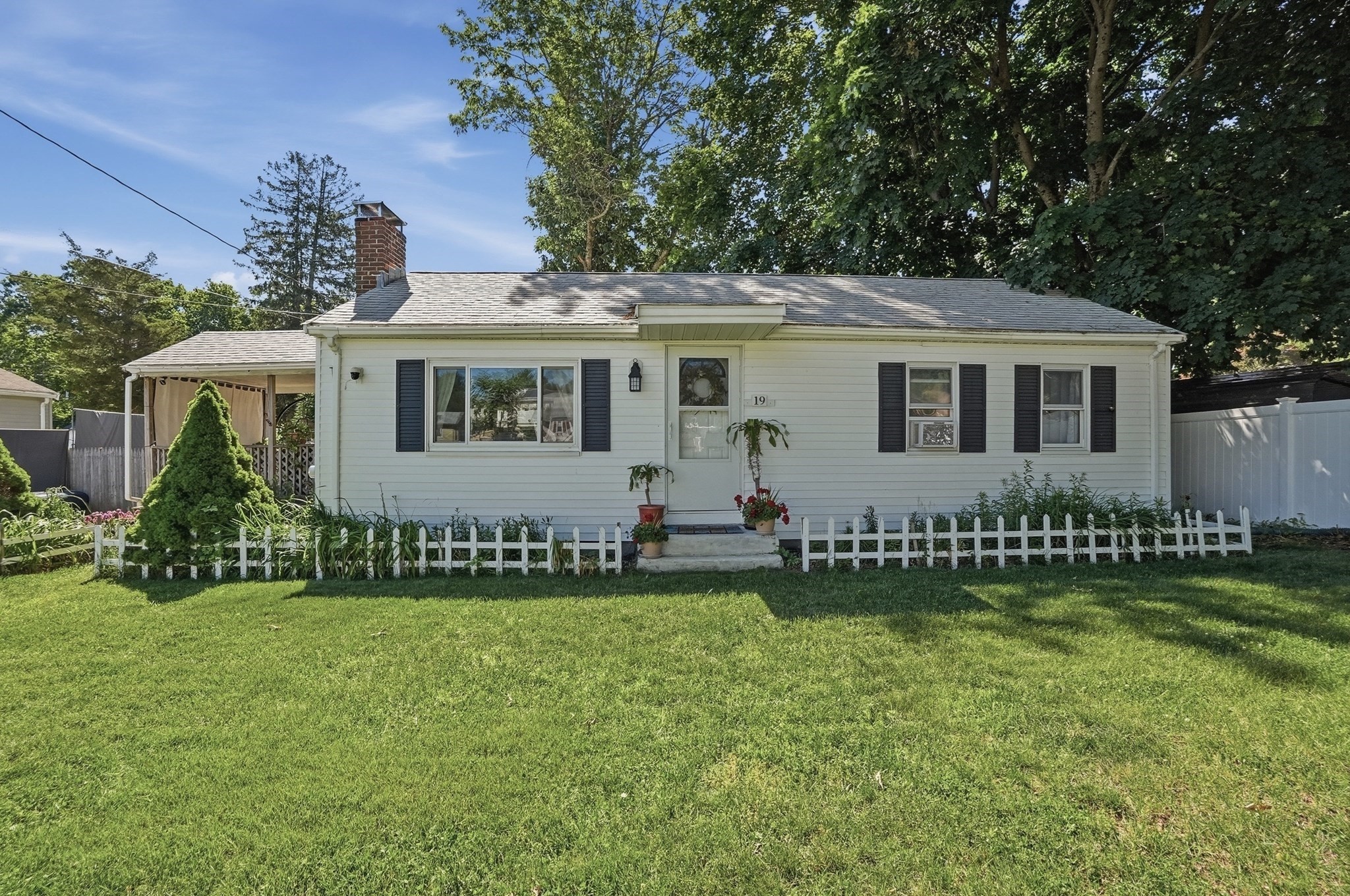 19 Lind Terrace, Randolph, MA 02368