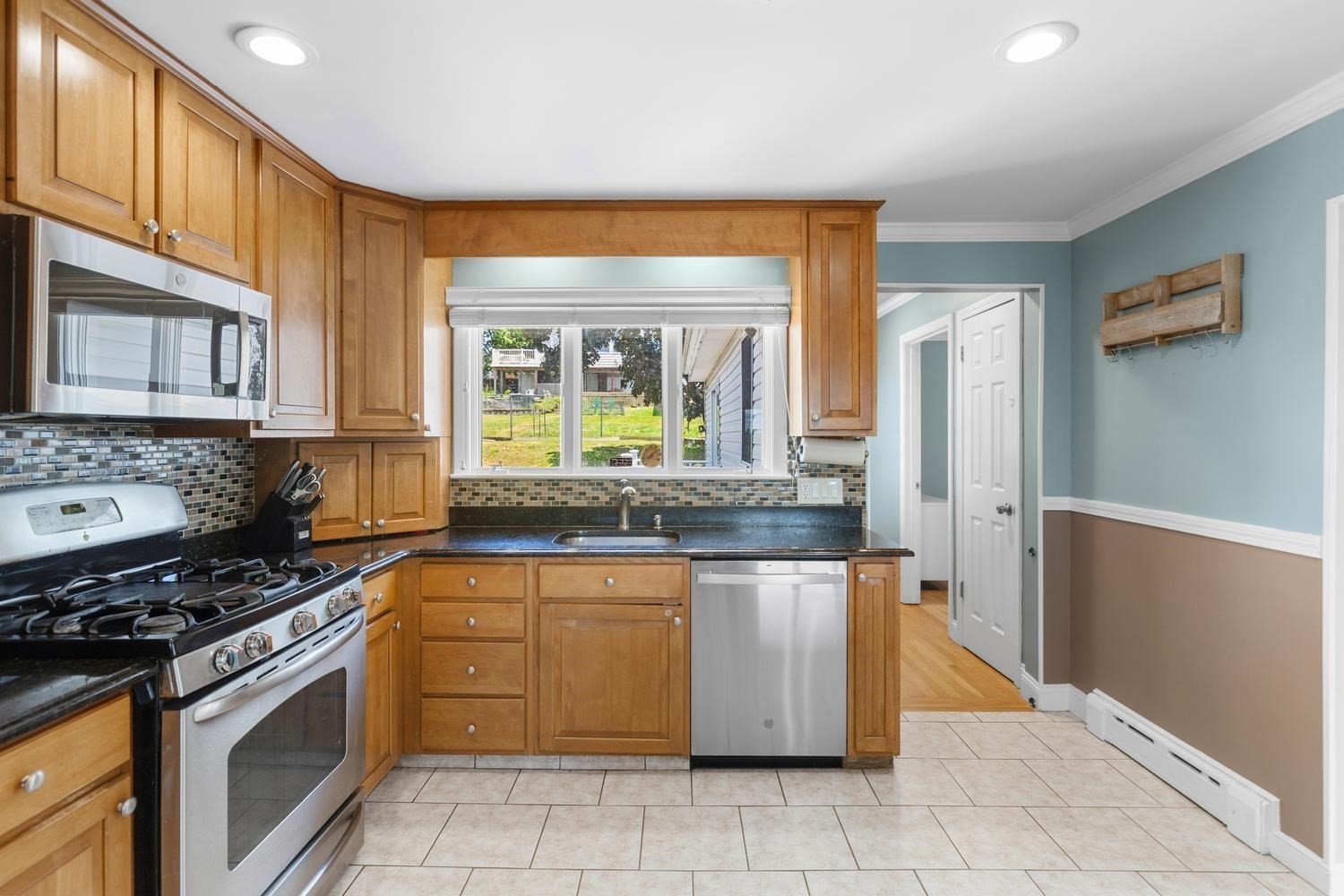 253 Suffolk Ave, Revere, MA 02151 - Image 5