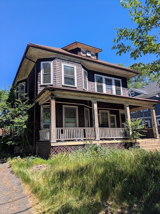 32 Harlow St, Arlington, MA 02474