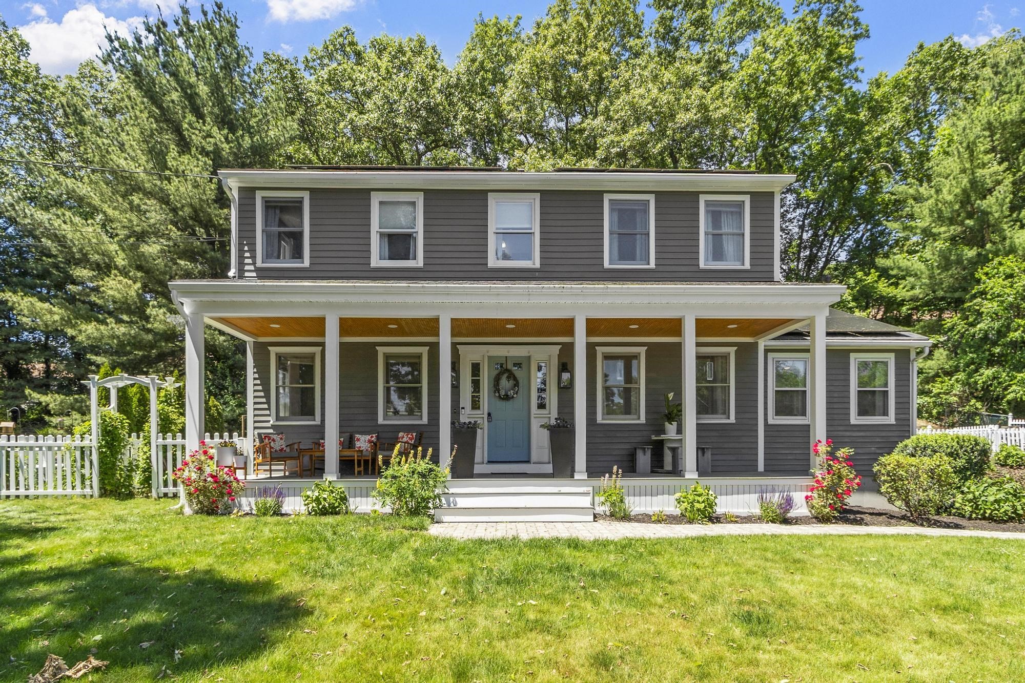 18 Bruce St, Grafton, MA 01519